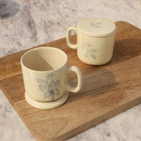 Fashionable And Practical Set Of 2 Ceramic Cups With Lids